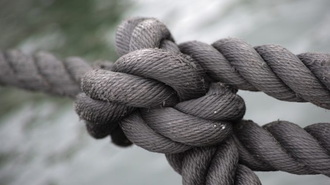 tied-up-1792237