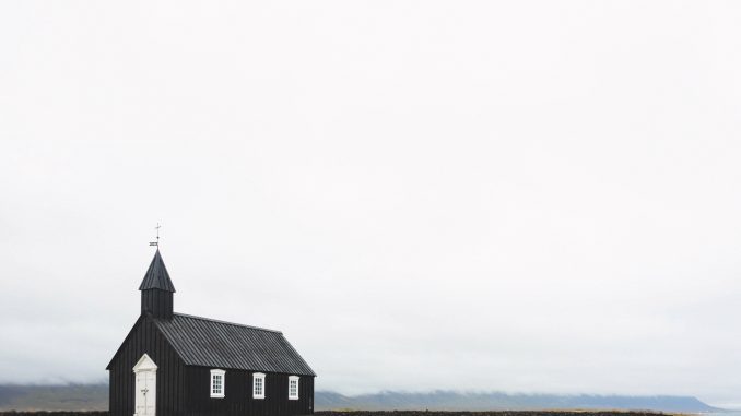 adam-morse-356362-unsplash